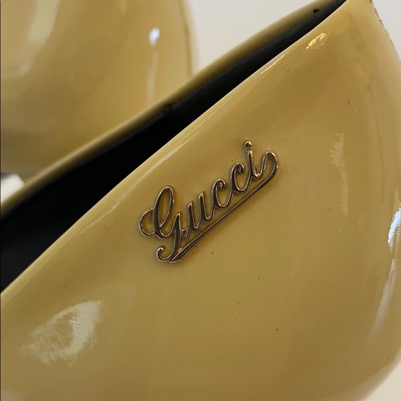GUCCI Creme Patent Leather Pump - Picture 13 of 16